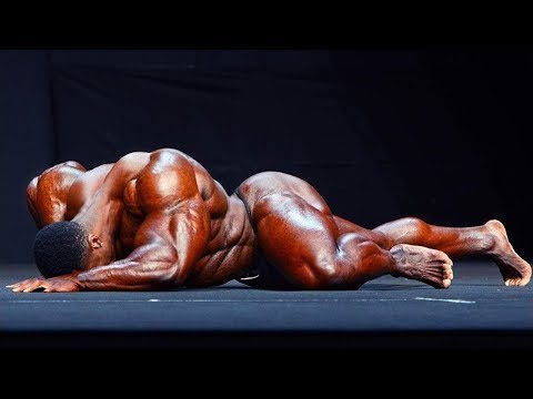Top 7 Stage Falls In Bodybuilding History