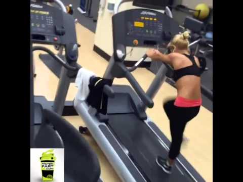 25 Laughable Treadmill Gym Fails