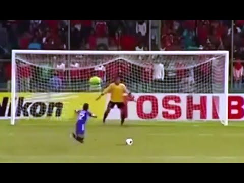 Top 10 Worst Penalty Kicks Fail